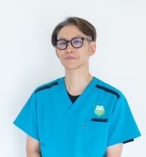 カイロプラクター 山田 真也 先生